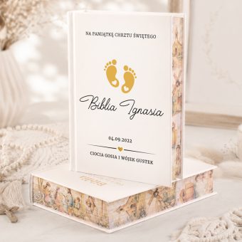 BIBLIA Prezent Na Chrzest z Imieniem Dziecka Małe Stópki