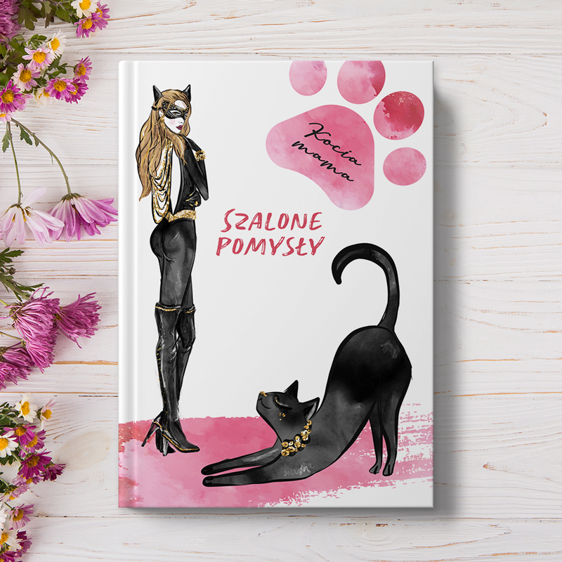 Notatnik z imieniem na okładce z wizerunkiem Cat Woman i czarnego kota, idealny dla kociej mamy