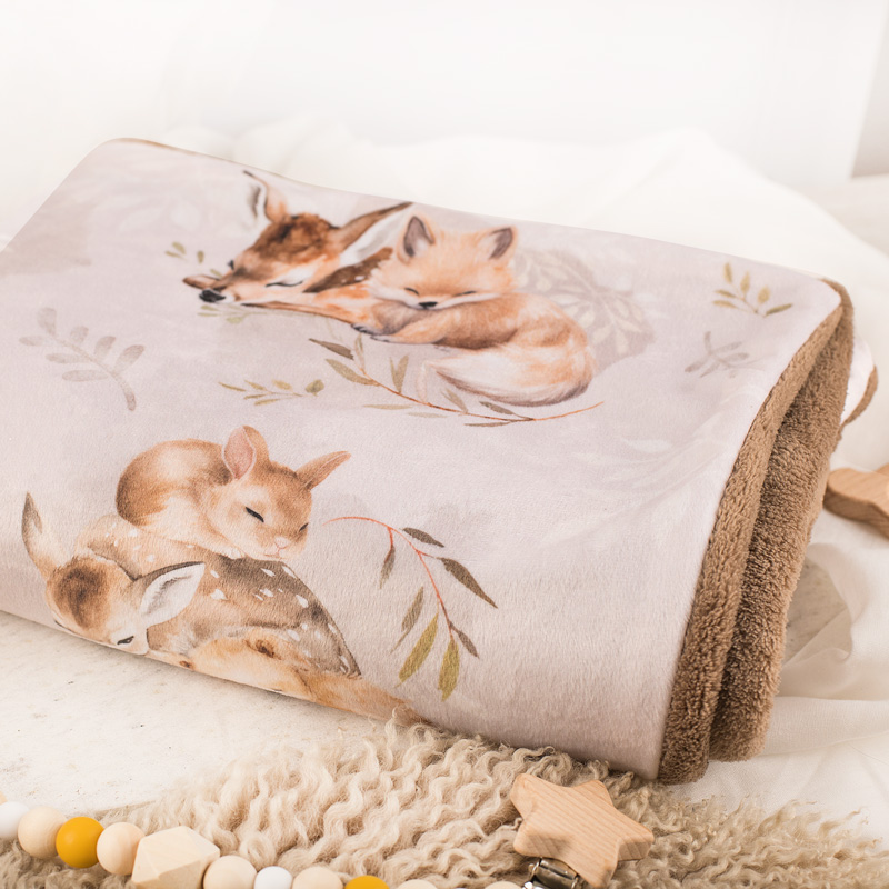 Zdjęcie w galerii - ZESTAW prezentowy dla dziecka Kocyk Książka Ręcznik Śpiące Zwierzątka