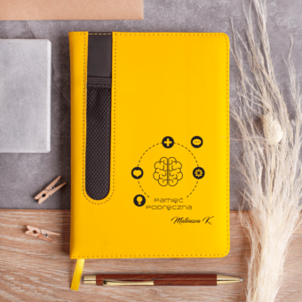 NOTES żółty z kieszonką na długopis na ważne notatki Praktyczny Prezent