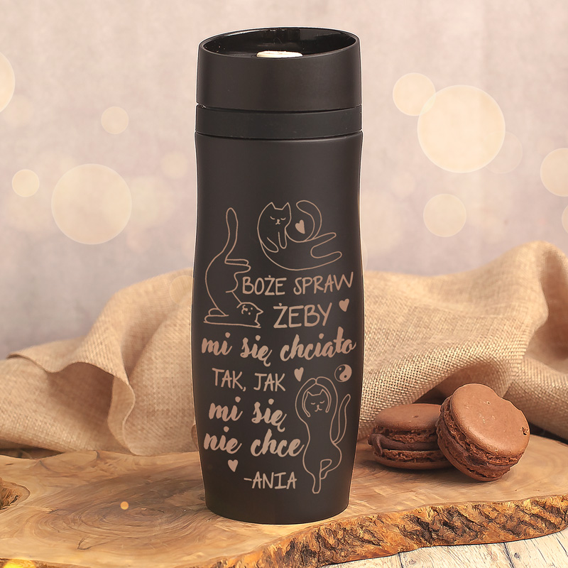 Zdjęcie slidera - KUBEK termiczny na kawę z motywującym i zabawnym napisem dla leniucha