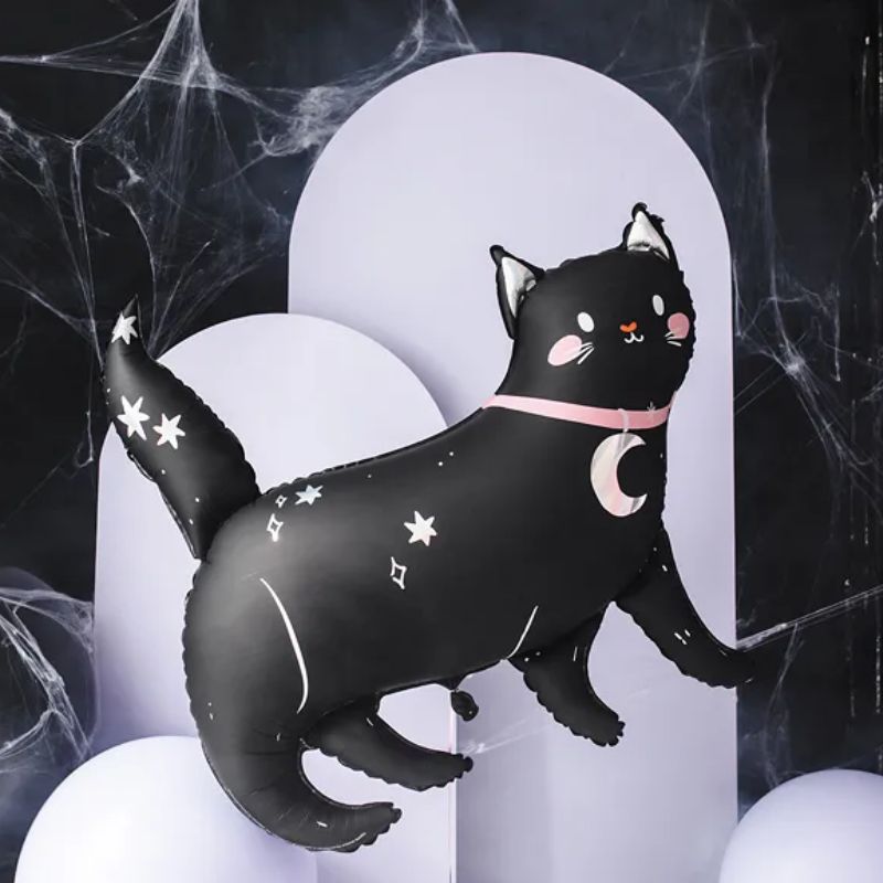 Balon w kształcie kota w czarnym kolorze.