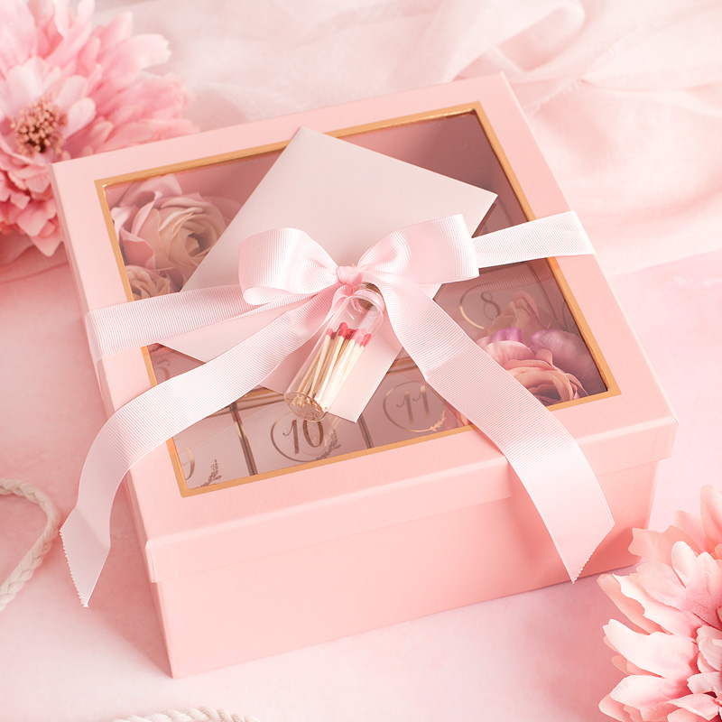 Prezent na urodziny 16 życzeń w różowym pudełku - prezent dla nastolatki