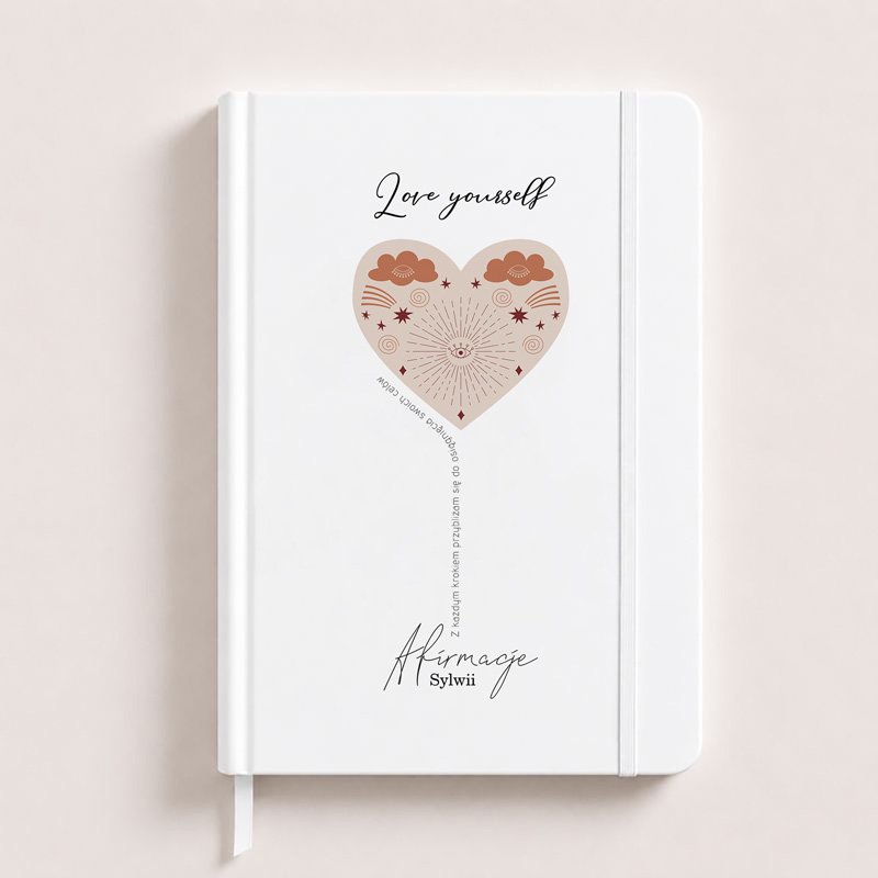 Biały notes z sercem w odcieniach brązu oraz napisem "Love yourself" i roślinnym motywem na okładce.