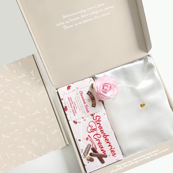 ZESTAW Prezentowy z Satynową Halką dla Kobiety