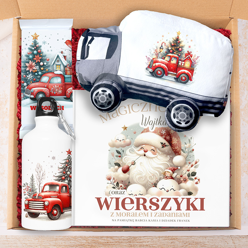 Zestaw prezentowy w pudełku, zawierający miętową butelkę z rysunkiem zimowego krajobrazu, książkę z ilustracją Świętego Mikołaja, słodycze w opakowaniu świątecznym oraz poduszkę w kształcie ciężarówki z rysunkiem pokrytej świątecznymi motywami.
