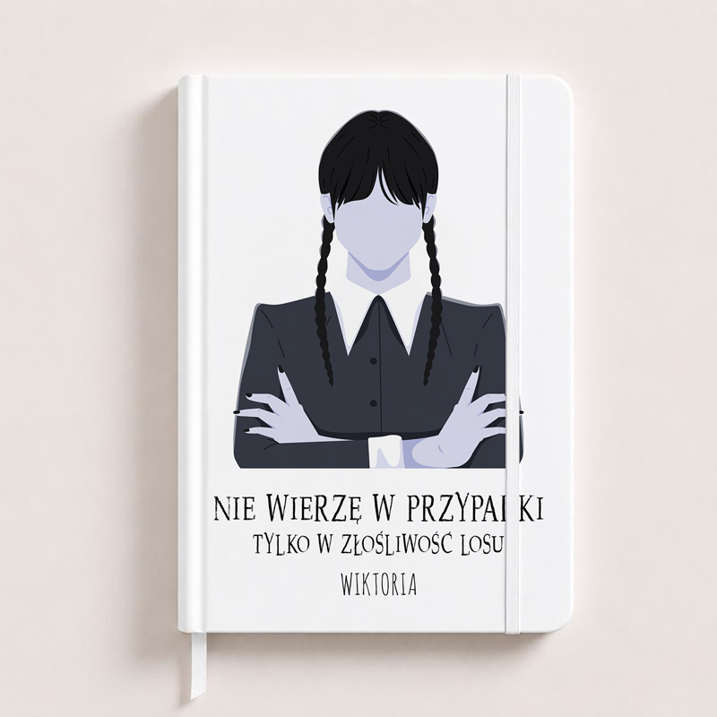Notes with an illustration of a girl in a dark outfit and braids, featuring the text "Nie wierzę w przypadku, tylko w złośliwość losu".