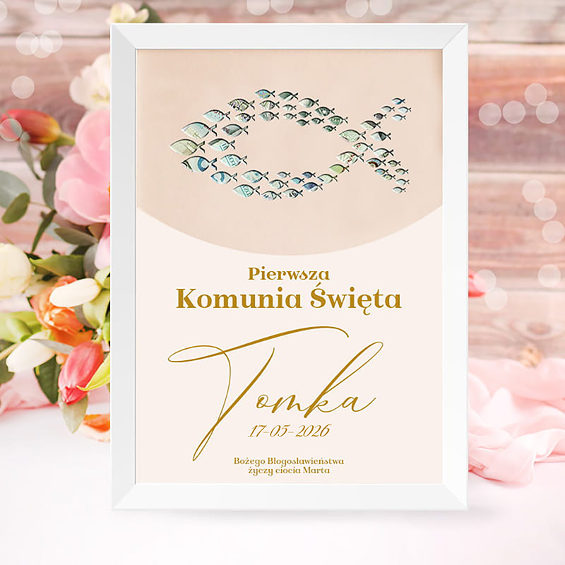 Elegancki framed plakietka z okazji Pierwszej Komunii Świętej, zawierająca datę i imię, ozdobiona motywem ryb.