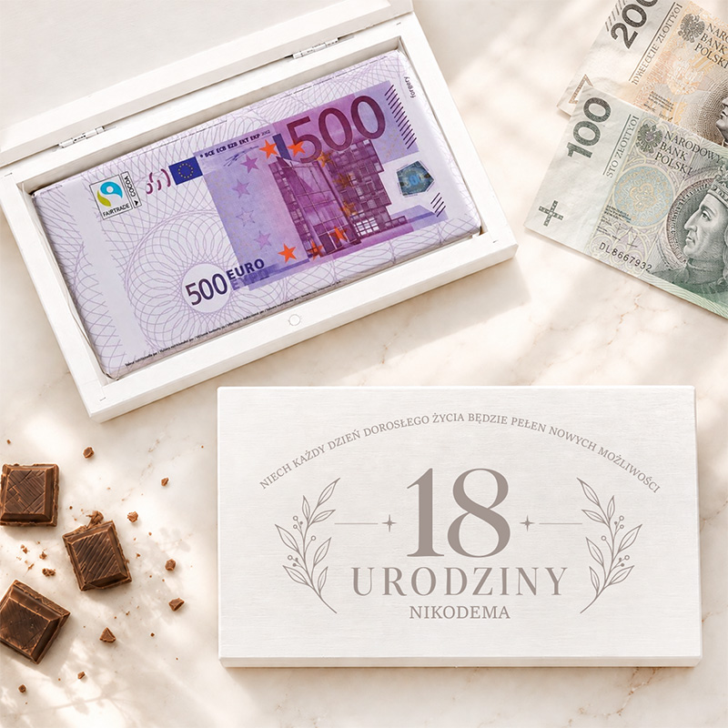 Personalizowane pudełko na 18 urodziny z czekoladą 500 euro i miejscem na pieniądze.
